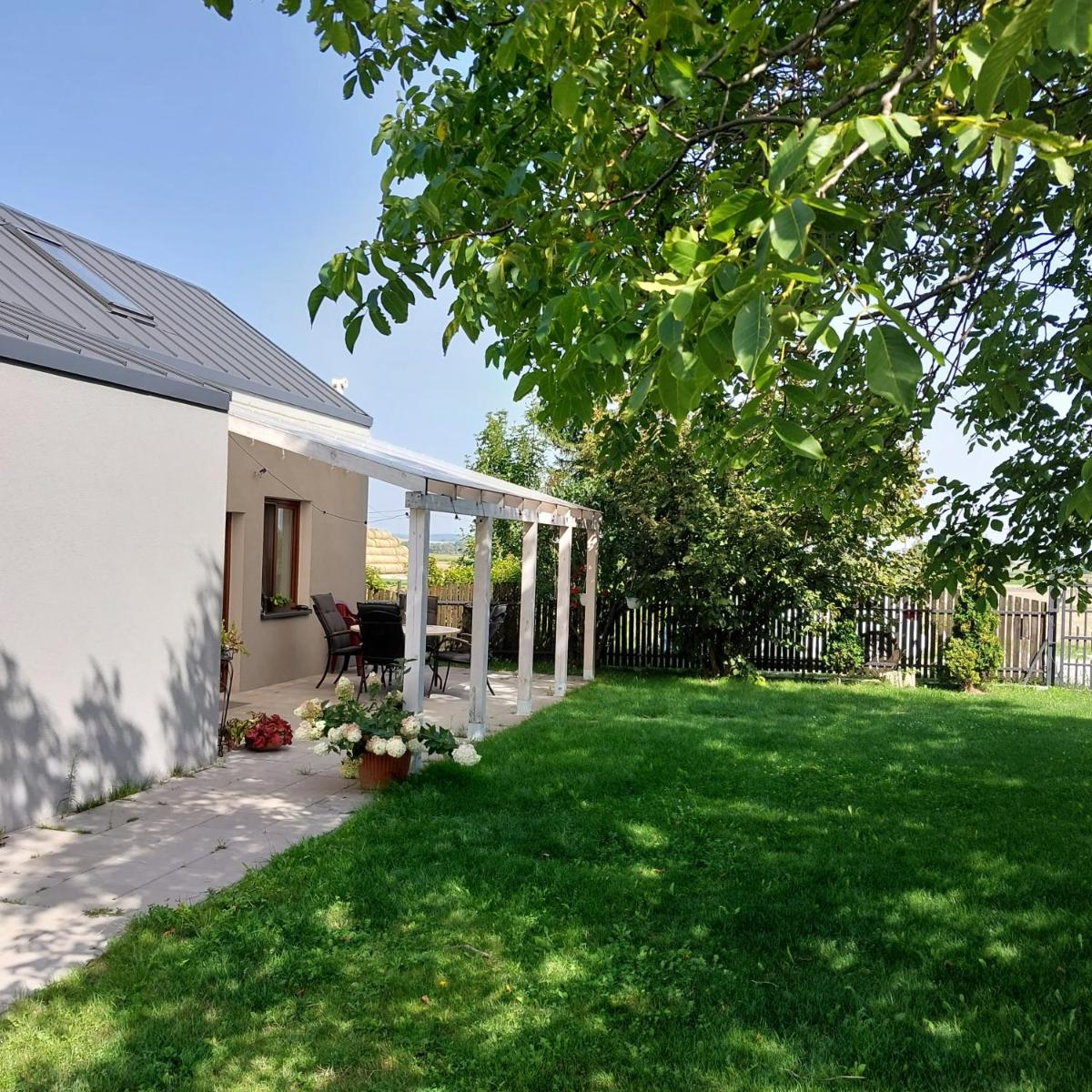 Domek przy winnicy - Housity