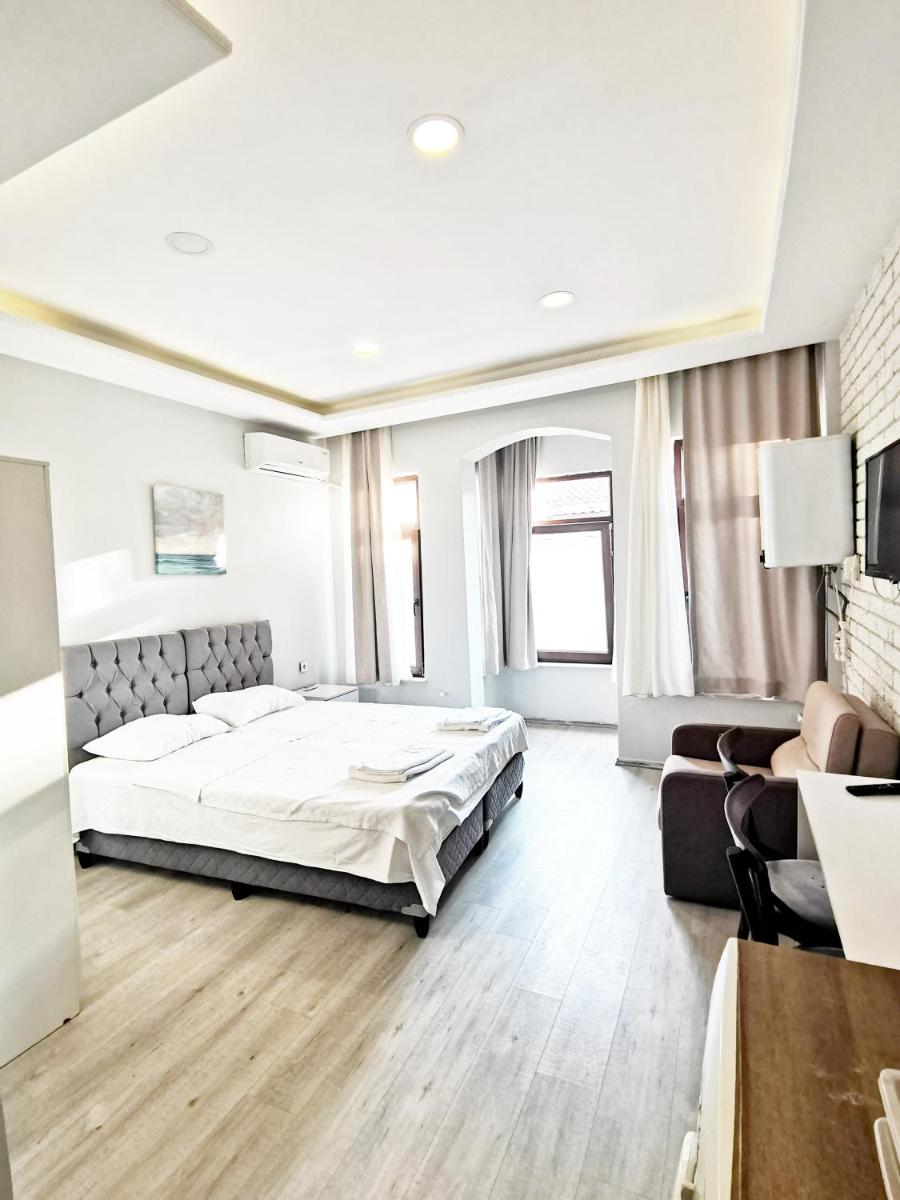 LightWorkersHomes - Housity