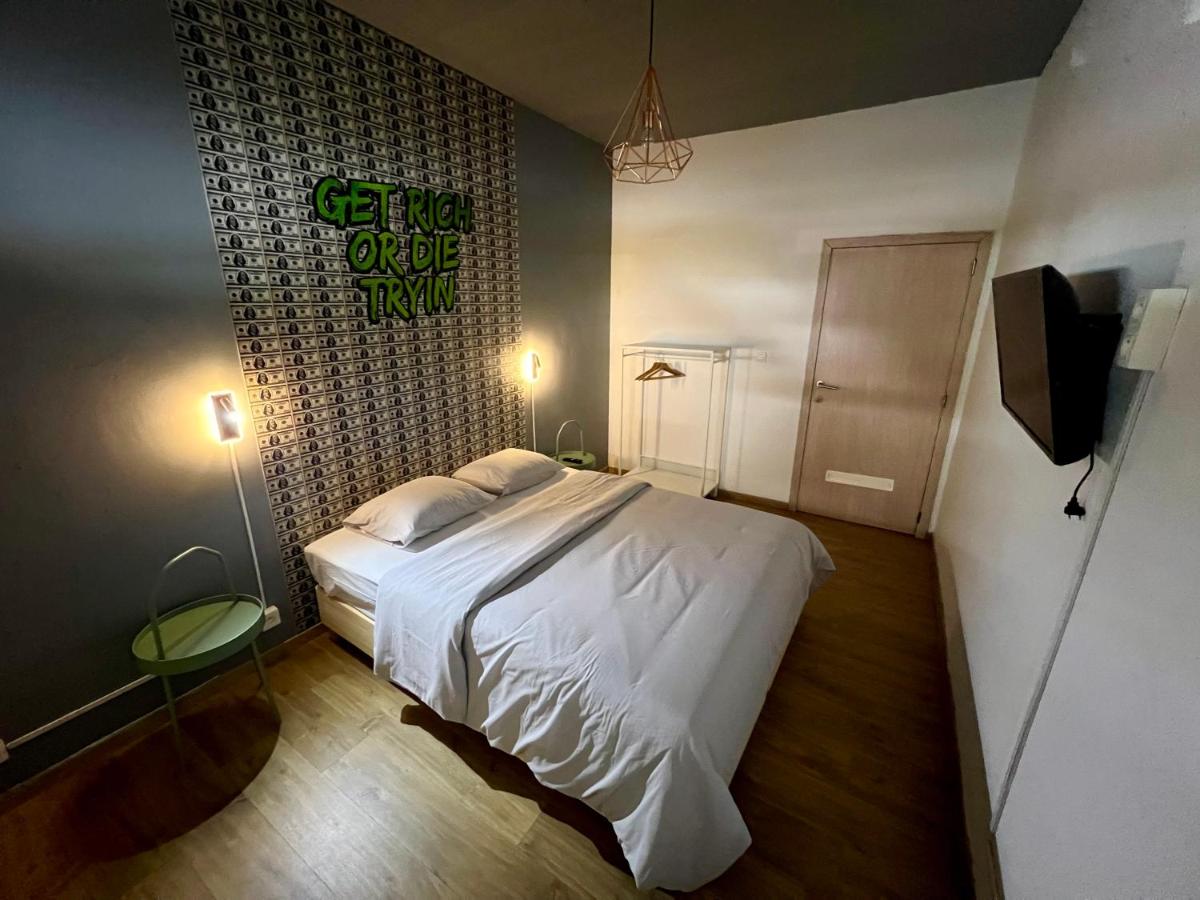 Capsule Casino - Jacuzzi - billard - Netflix - Console & Jeux - Housity