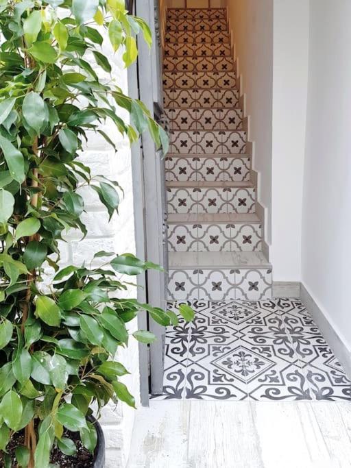House in Marbella's Old Town, 100m from the Beach☆ - Housity