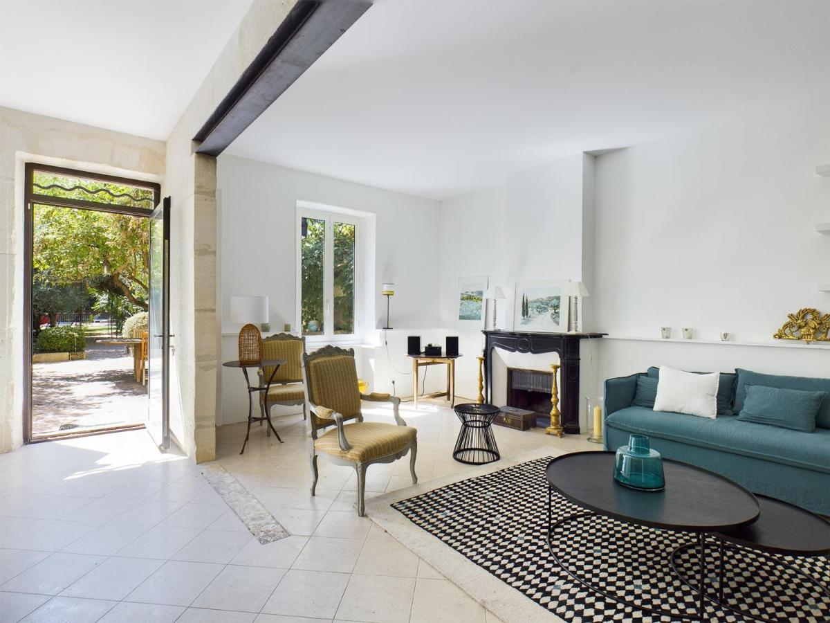 Maison Mouriès, 7 pièces, 10 personnes - FR-1-599-69 - Housity