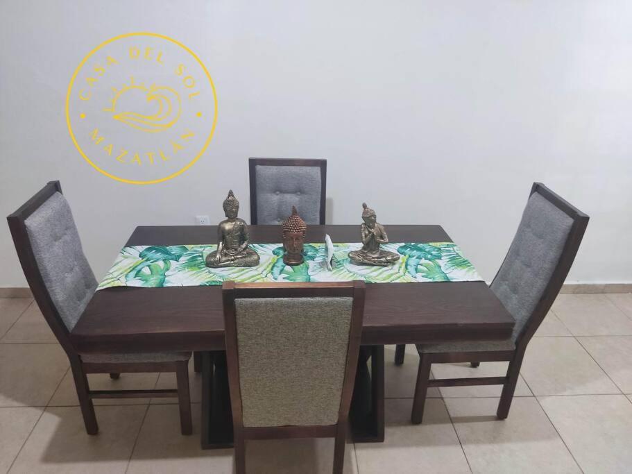 Casa del Sol ~ Depa completo 2do piso en Mazatlán - Housity