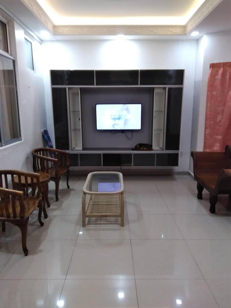 Suitetrails - Sapper Homestay Lukut Portdickson