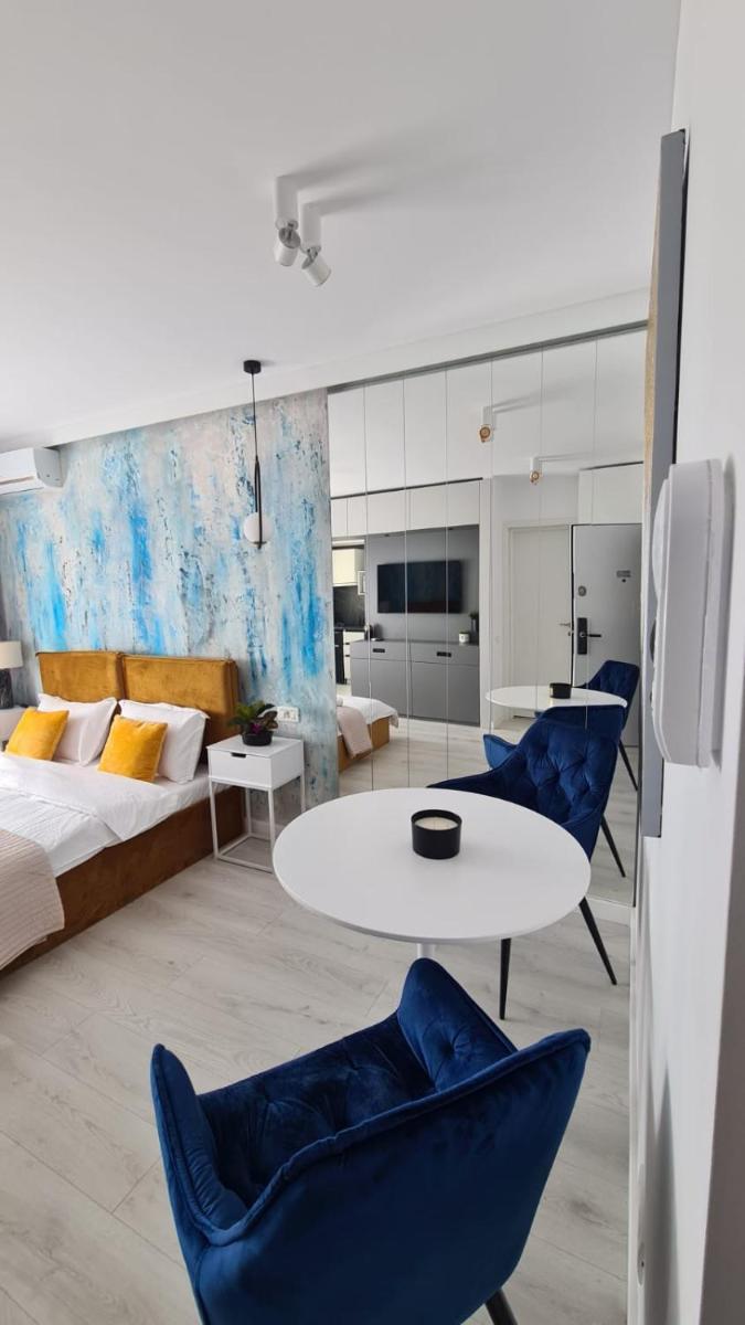 Government Deluxe Studio by Magic Apartments - Housity