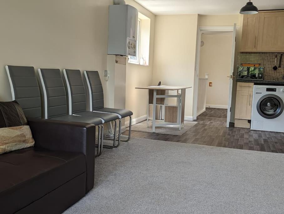 Peckhamsbest Suite - Housity