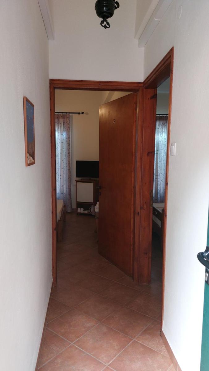 Hotel Evripides - Housity