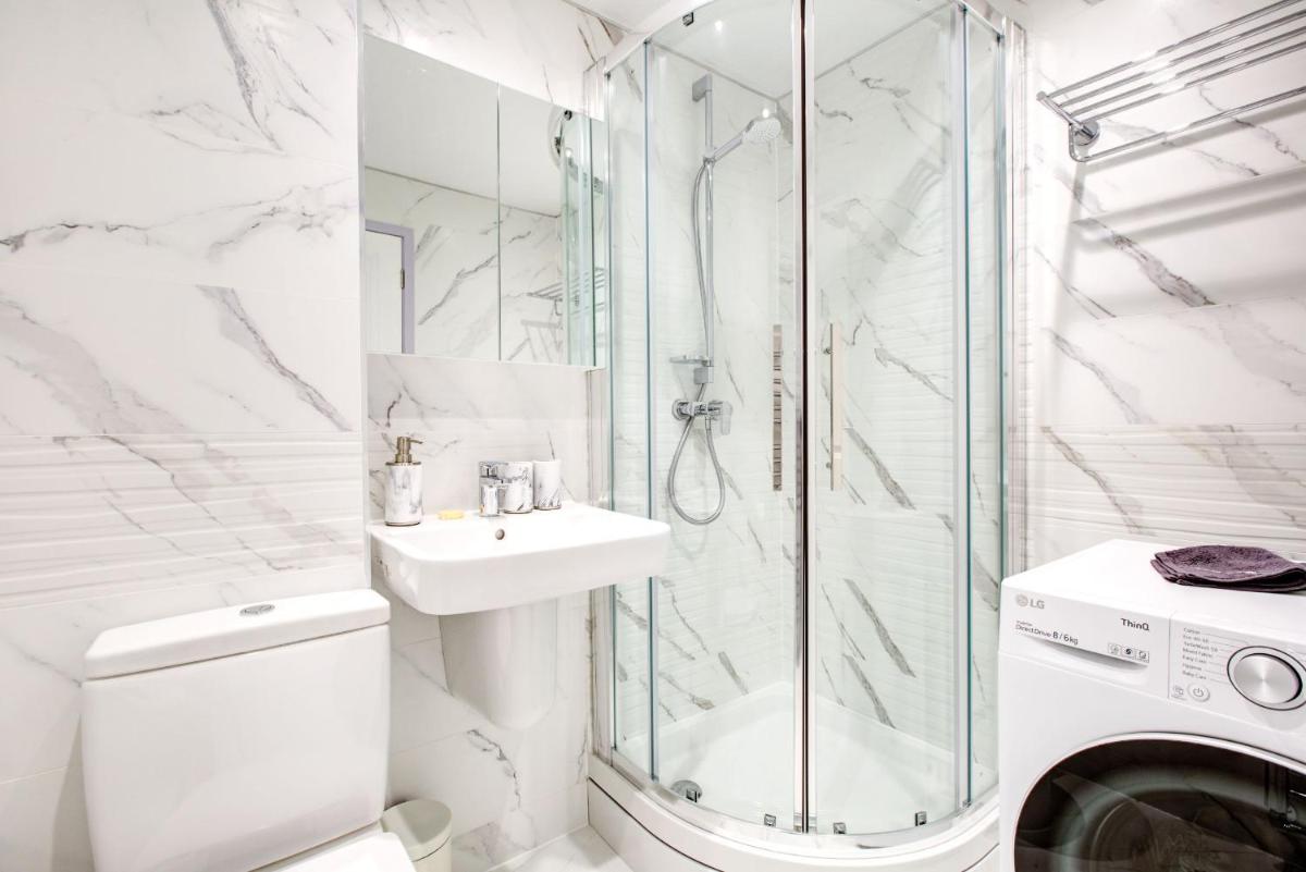 2 bedroom luxury House in Oxford - Housity