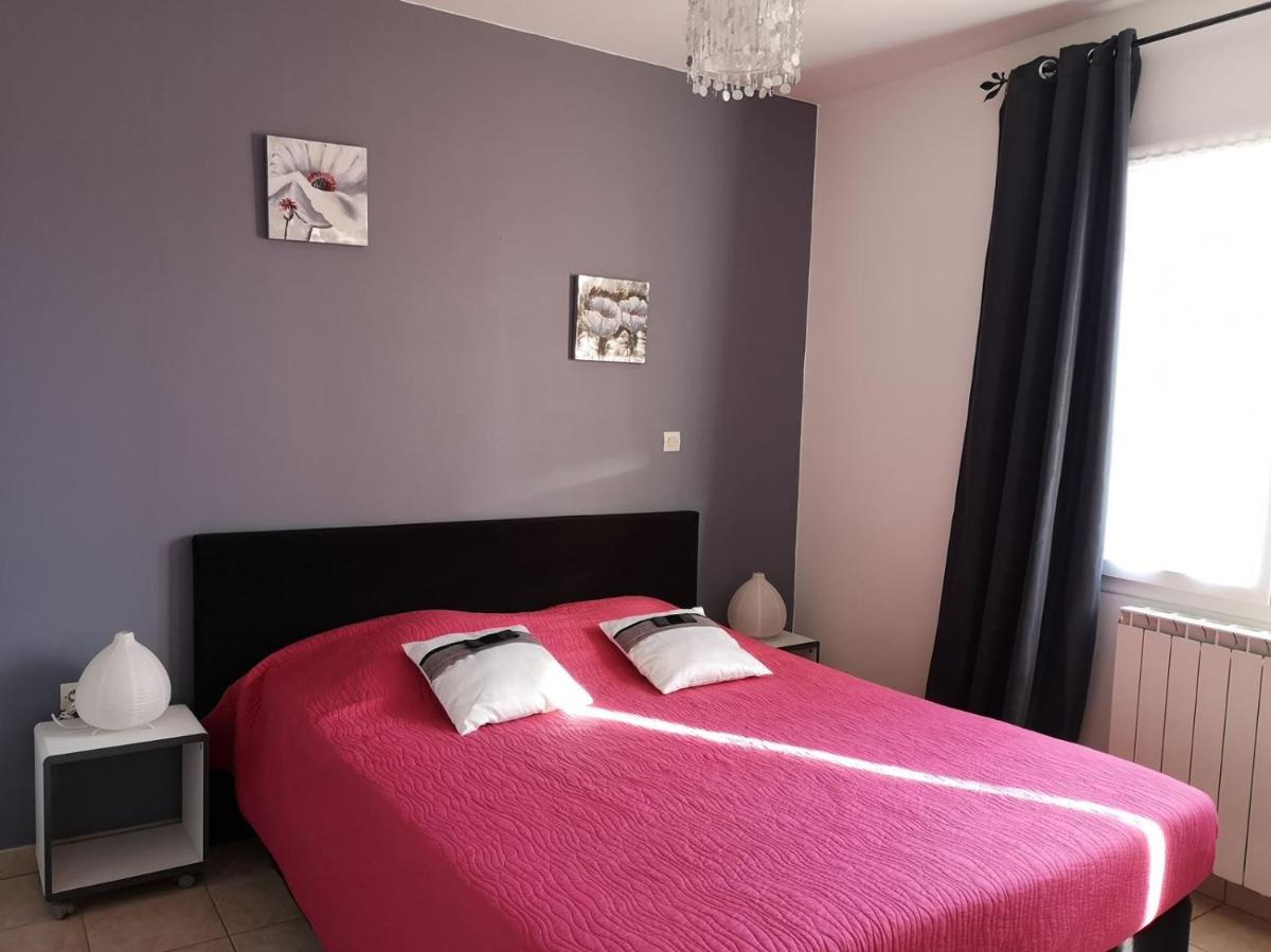 Villa 3 chambres avec piscine privative - Housity