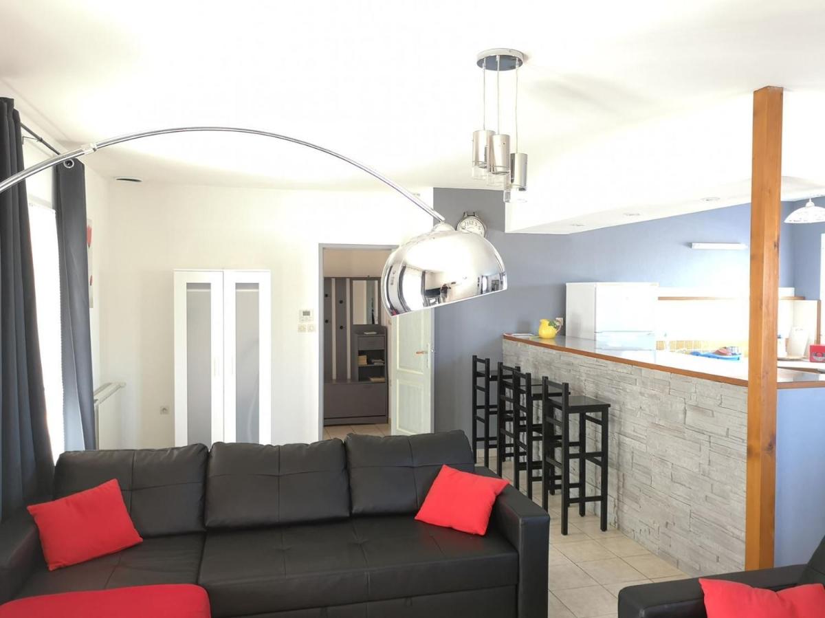 Villa 3 chambres avec piscine privative - Housity