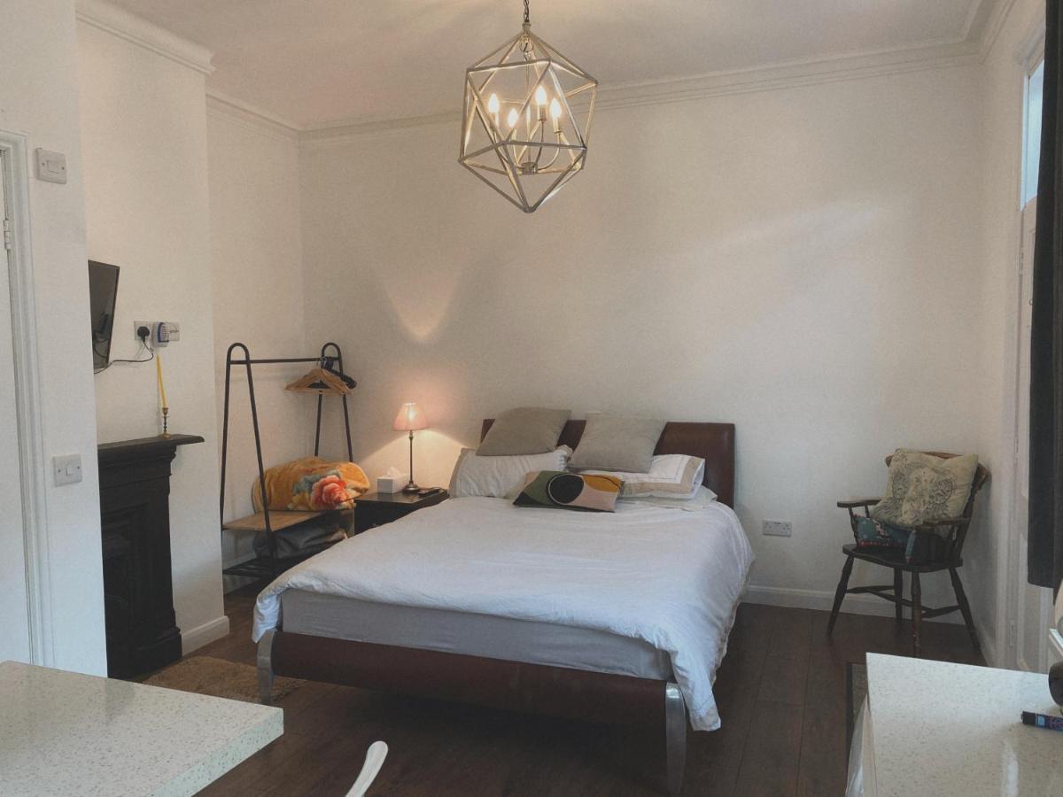 Granny annexe - SELF CHECK IN - Housity