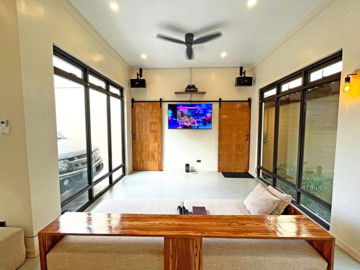 VYU PRIVATE VILLA - TAGAYTAY - Housity