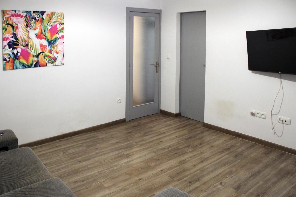 MODERNO APARTAMENTO CERCA DE BARCELONA - Housity