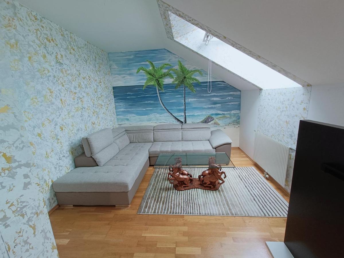 Suitetrails - Schöne 2 Zimmerwohnung mit Balkon und Klimaanlage