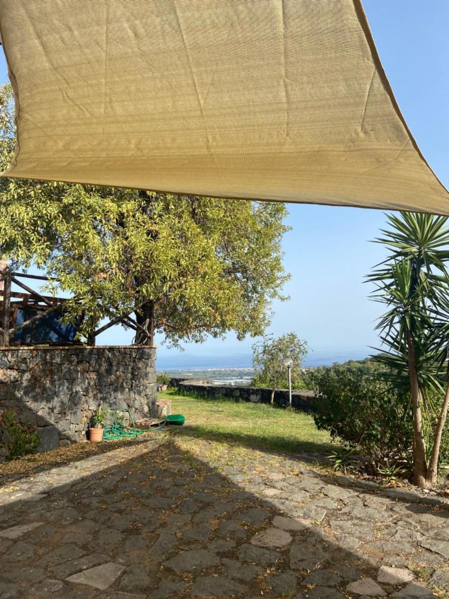 Mandorlo dell'Etna, Casa Siciliana - Housity