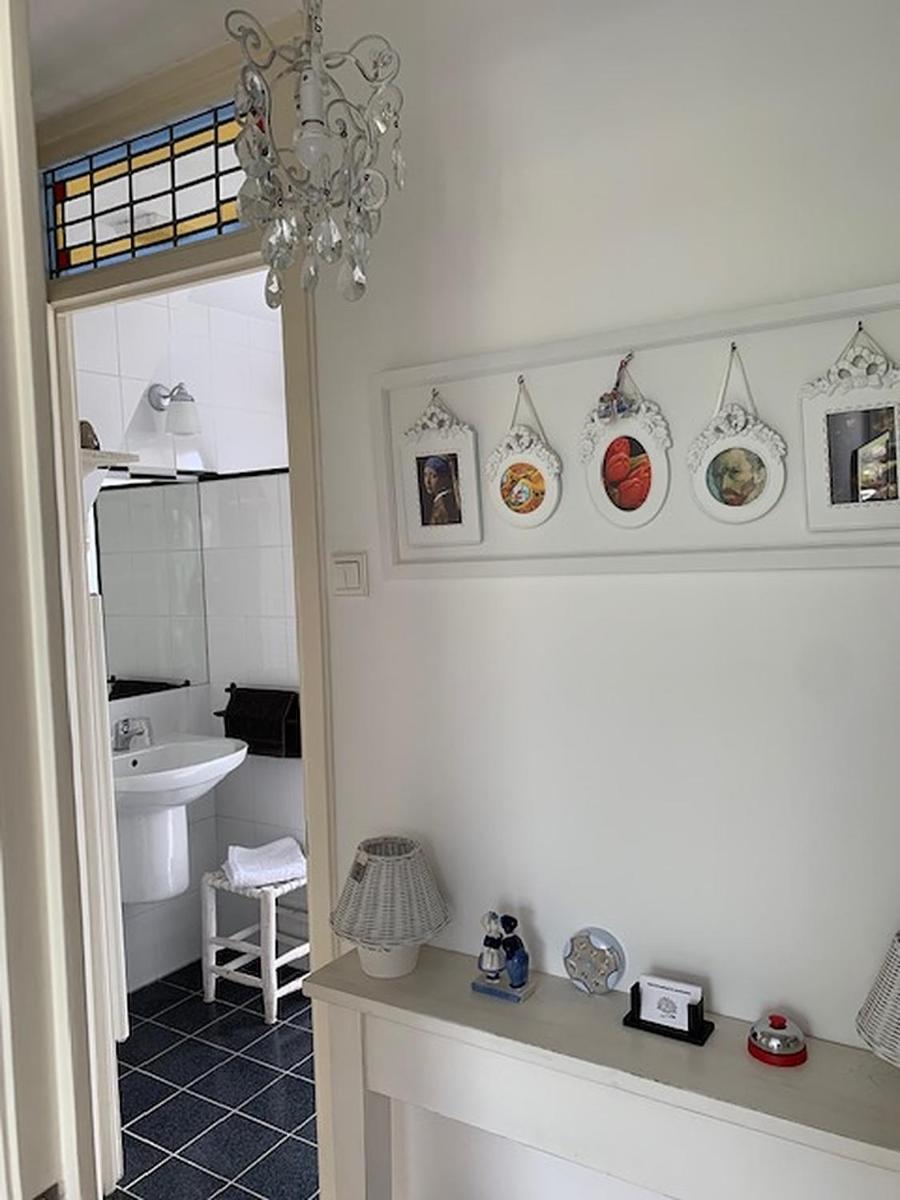 Bed & Breakfast Jo Amsterdam - Housity