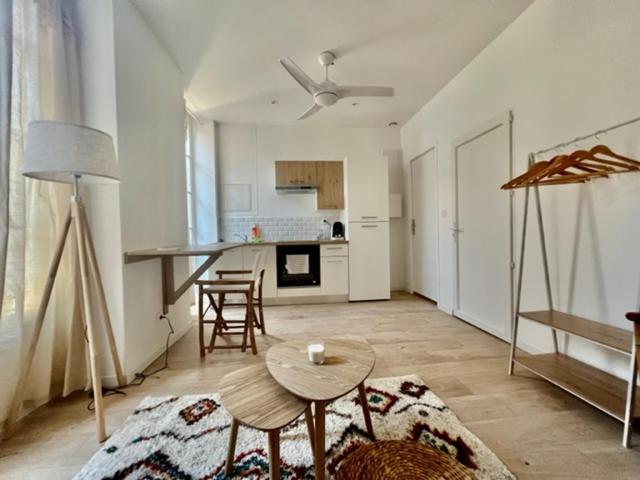 Bohème Chic - parking- 80m des arènes - Housity