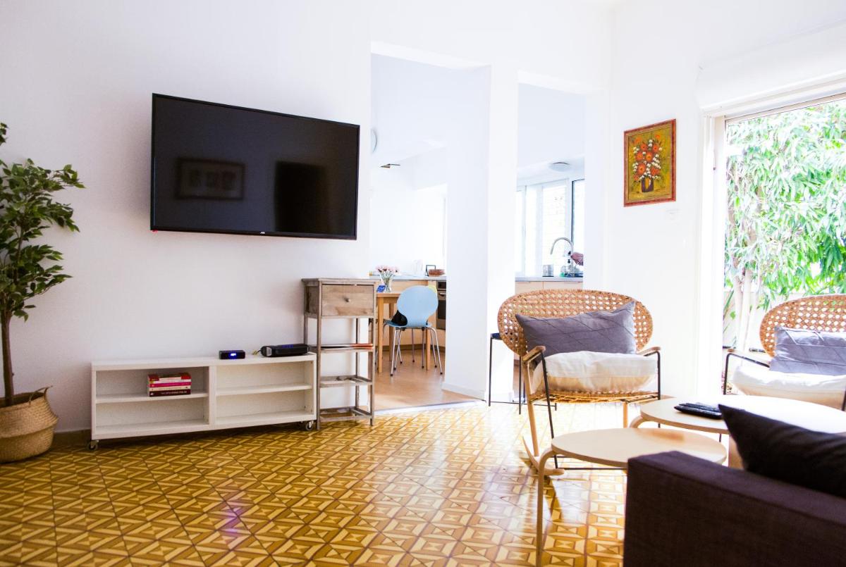 Prague TLV by Paybox - Housity