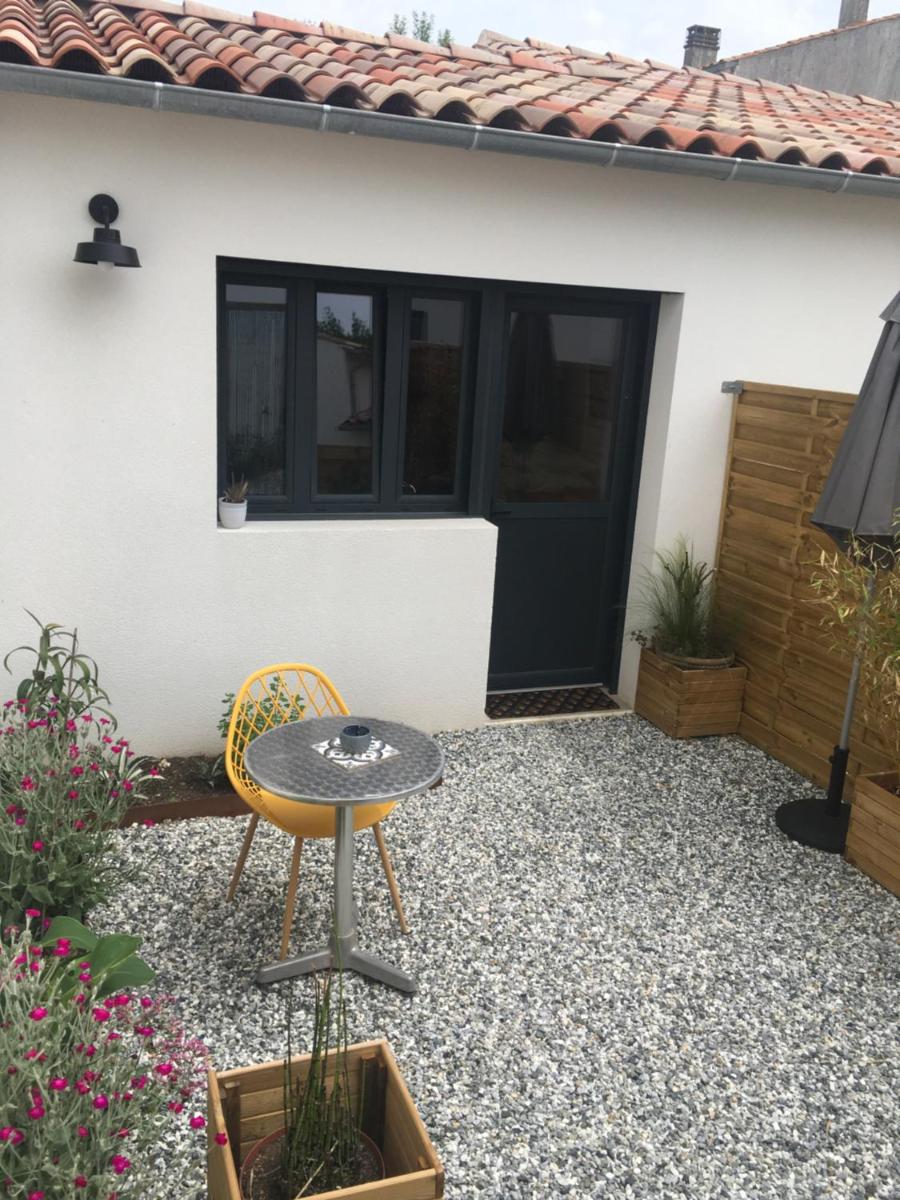Charmant logement au calme avec espace extérieur - Hizvo