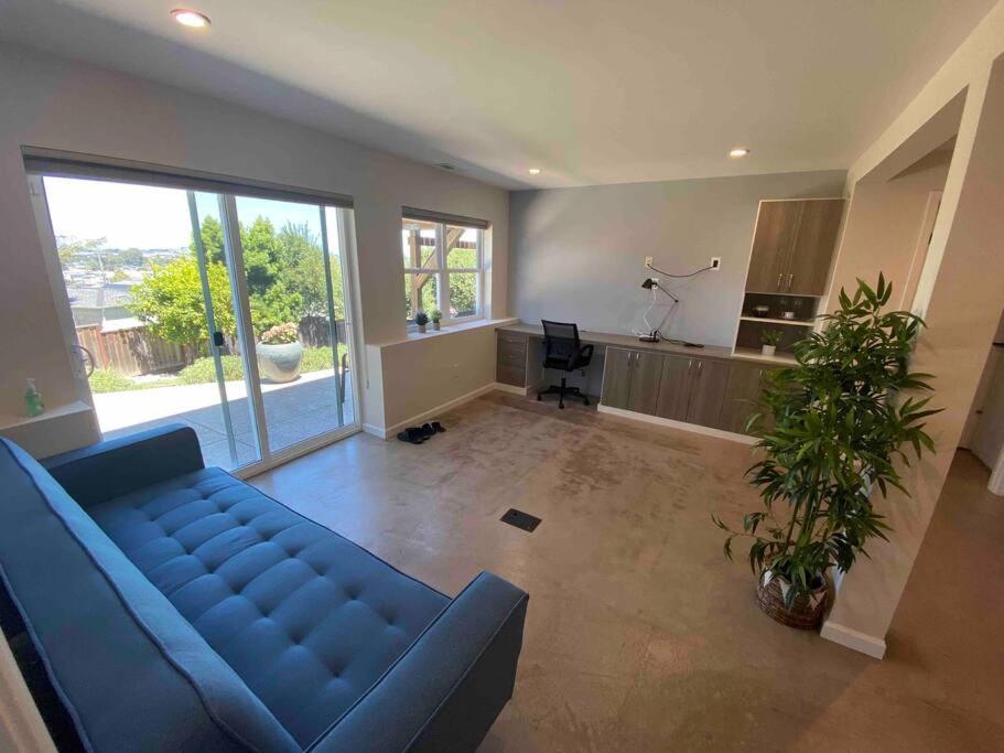 Guest home in a private house with awesome view - Housity