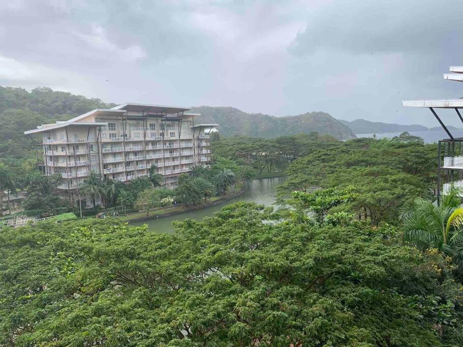 2 Bedroom Sea View Family Suite Pico de Loro - Housity