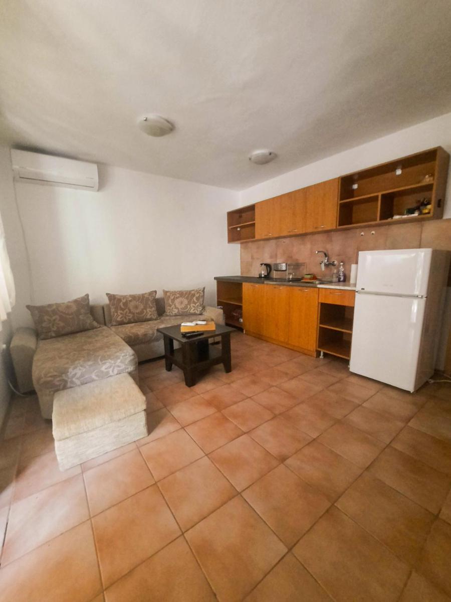 Suitetrails - Entire house with private garden and garage
