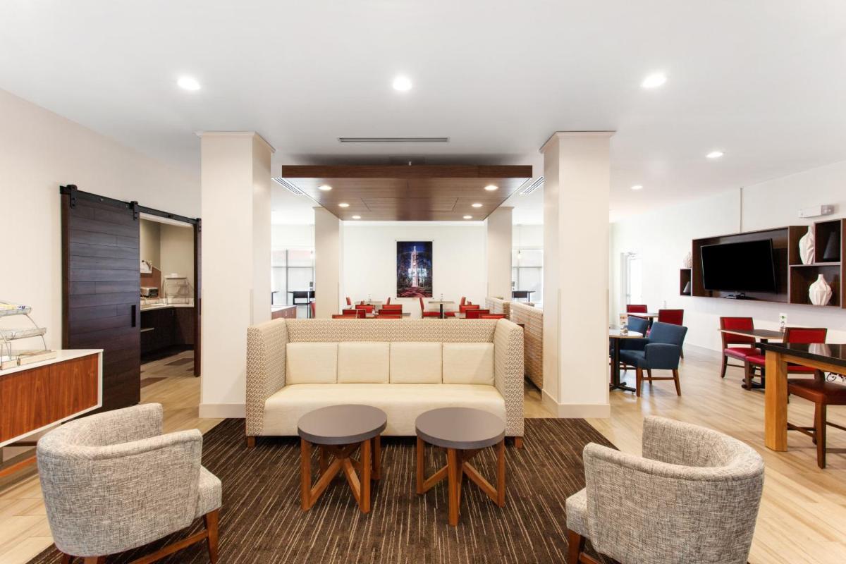 Suitetrails - Holiday Inn Express Lake Wales North-Winter Haven, an IHG Hotel