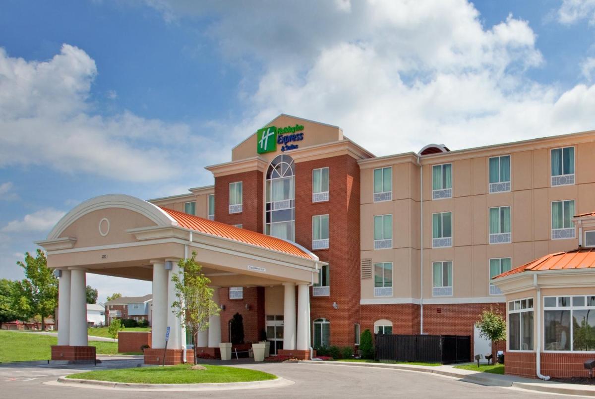 Holiday Inn Express Hotel & Suites Kansas City - Grandview by IHG - Housity