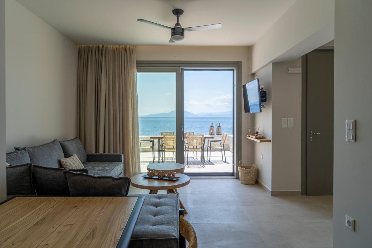 Gatzeas Blue - Housity