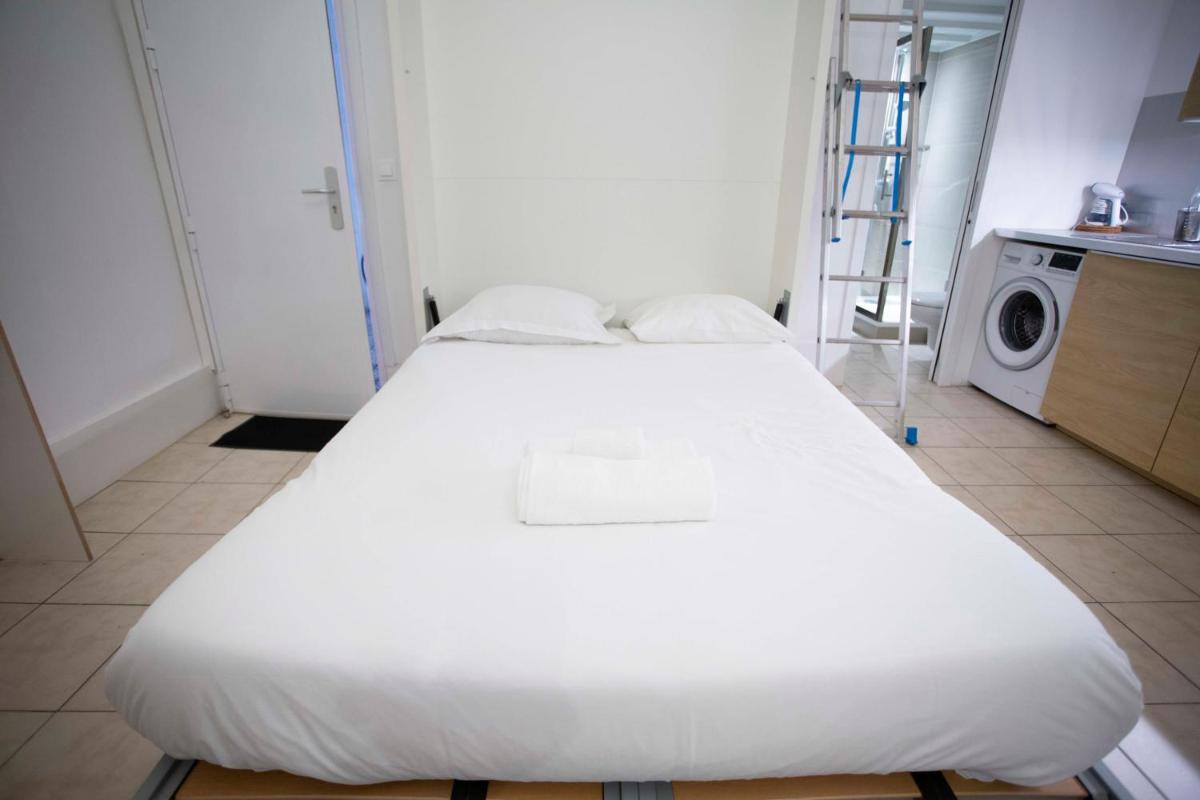 Cosy Studio near République - Housity