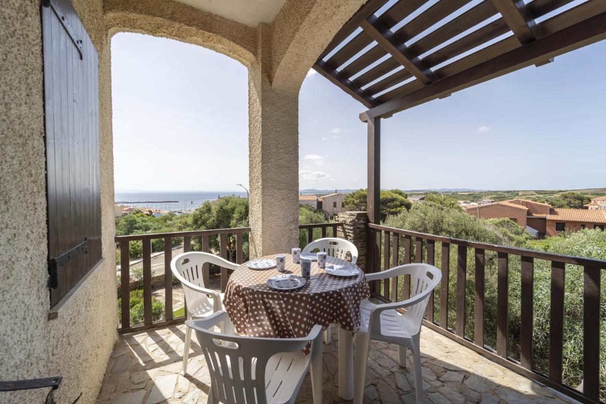 Stintino sea front apartments B - Housity