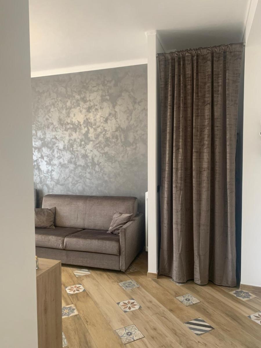 MIRAFIORI HOUSE - Housity