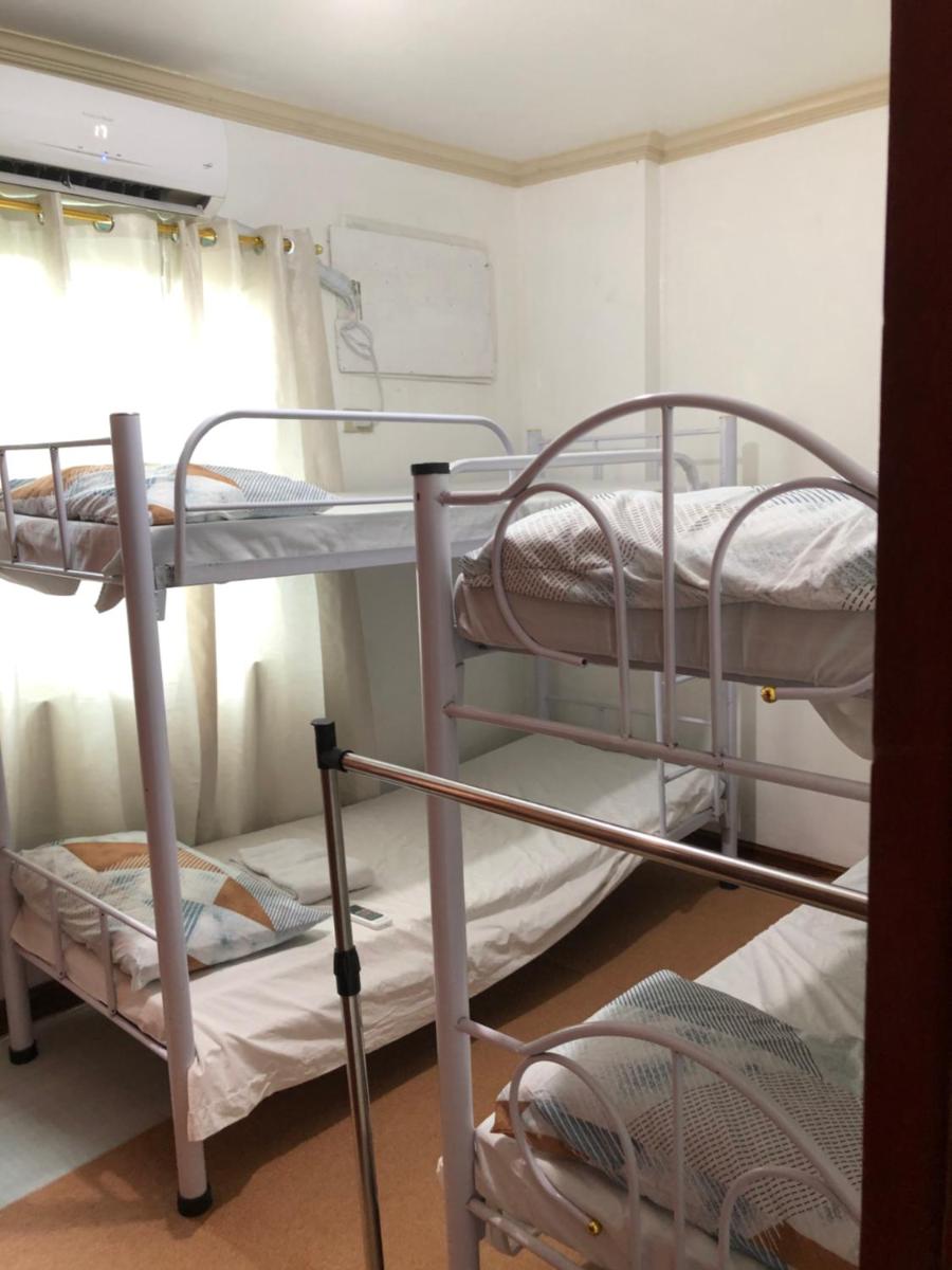 THE MANSION - BACKPACKERS Near AIRPORT - Housity