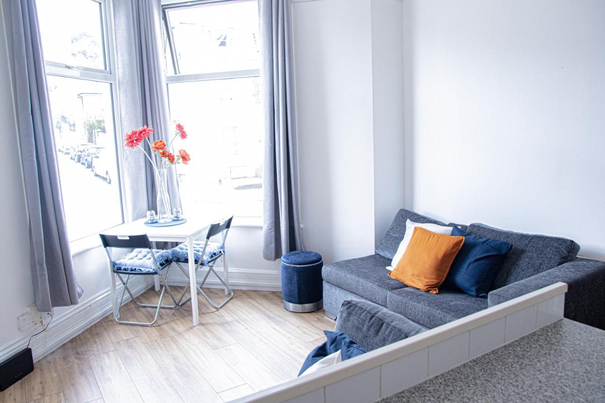 Central Dover - 1 Bedroom apartment - Housity