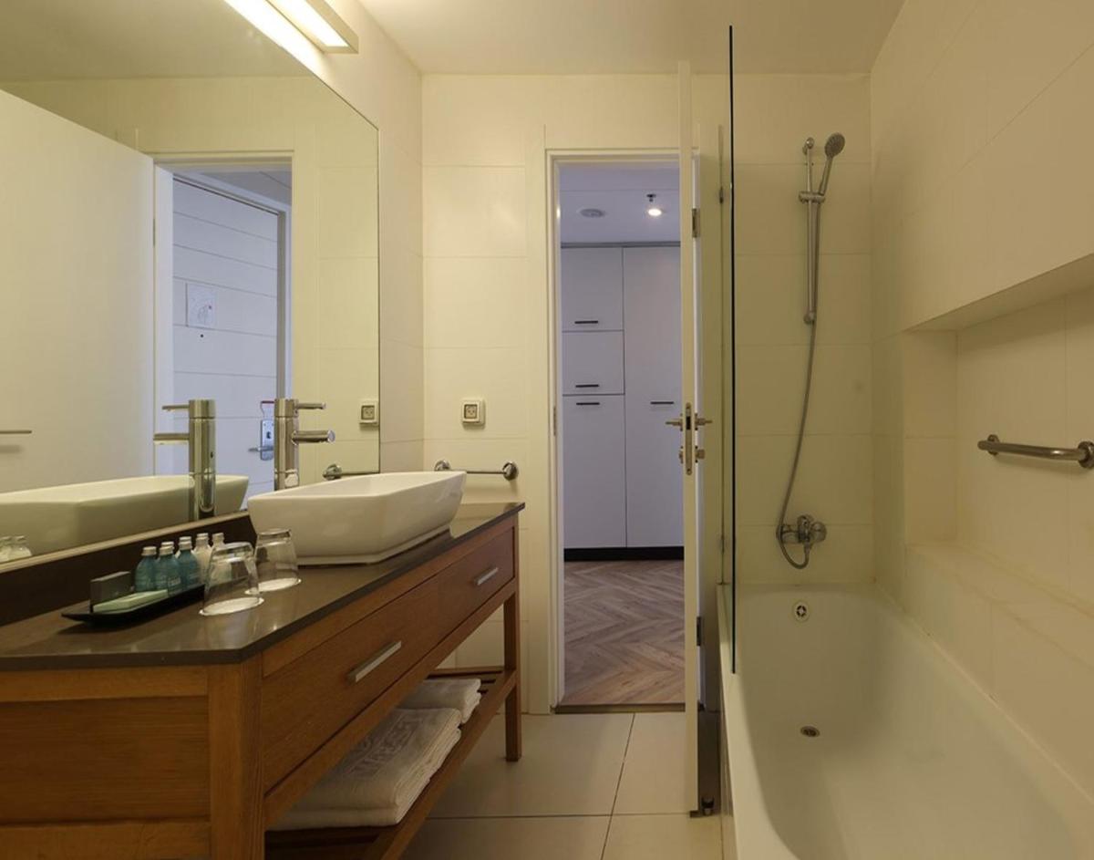 Suitetrails - West Tel Aviv- All Suites Hotel By The Sea