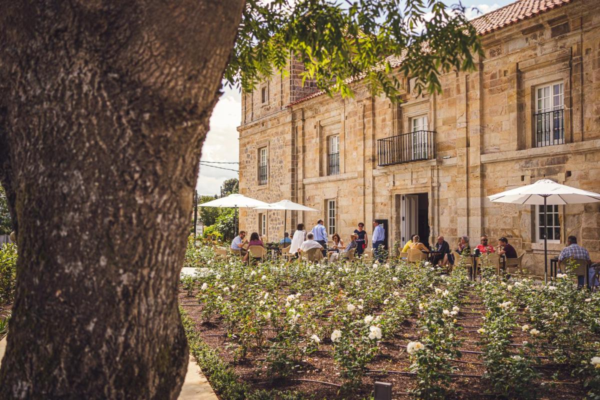 Palacio de los Acevedo - Housity