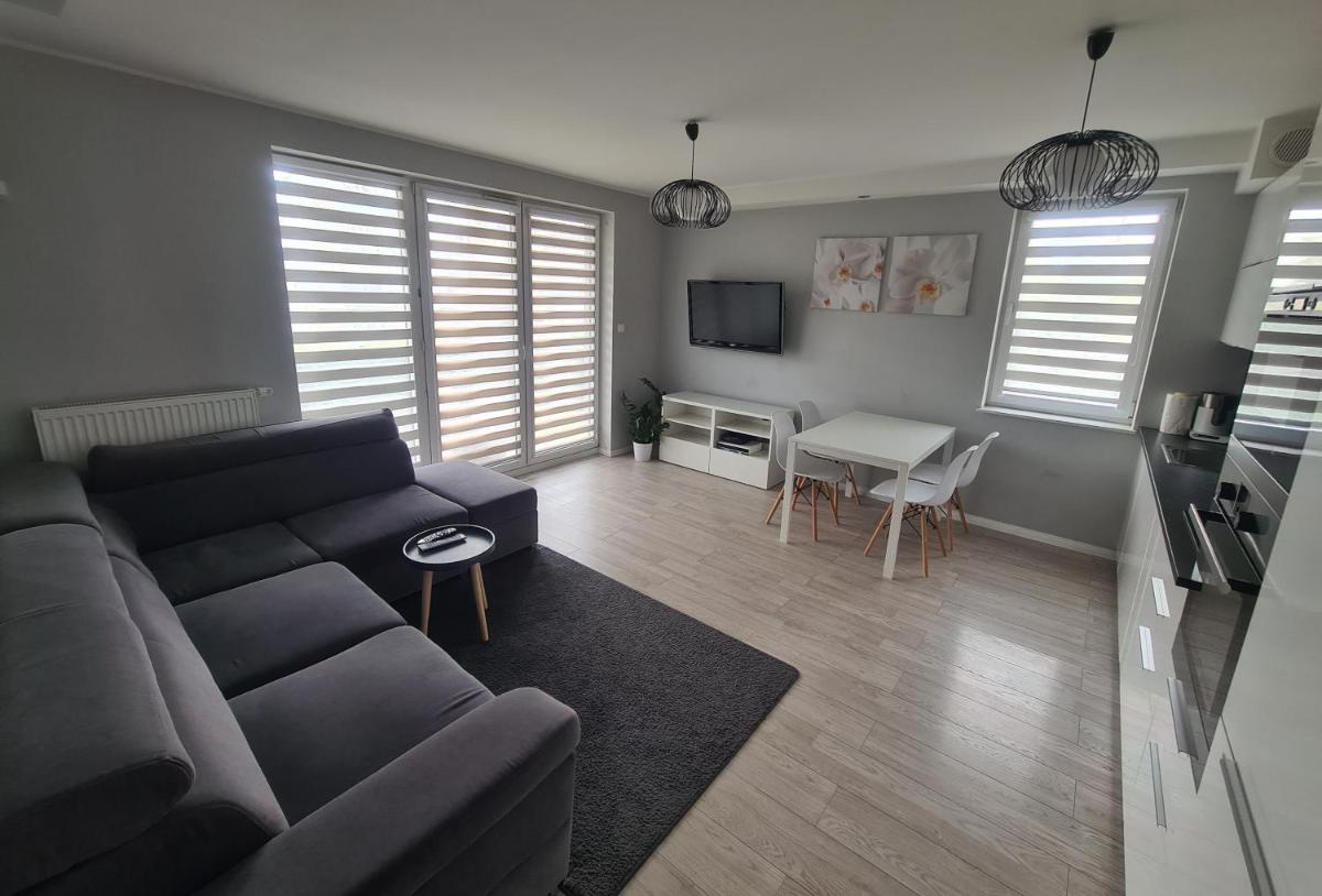 Apartament Rodzinny z ogródkiem - Housity