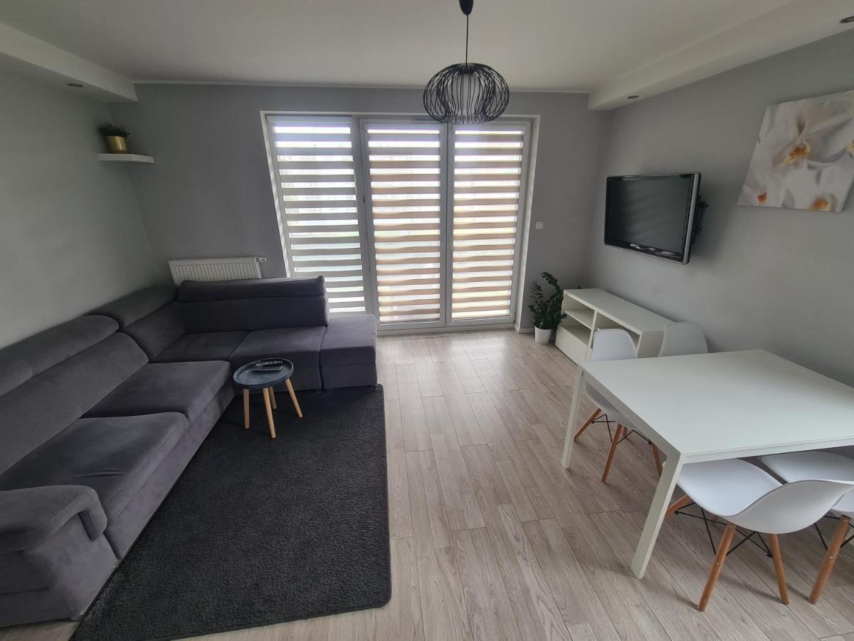 Apartament Rodzinny z ogródkiem - Housity