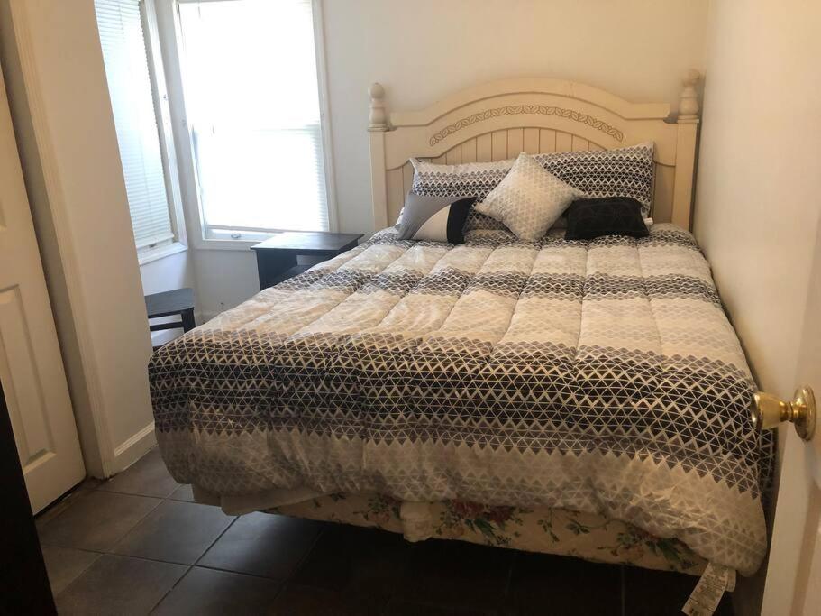 Monthly rental for contractors and professionals. - Housity