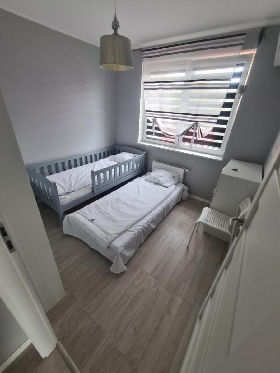Apartament Rodzinny z ogródkiem - Housity