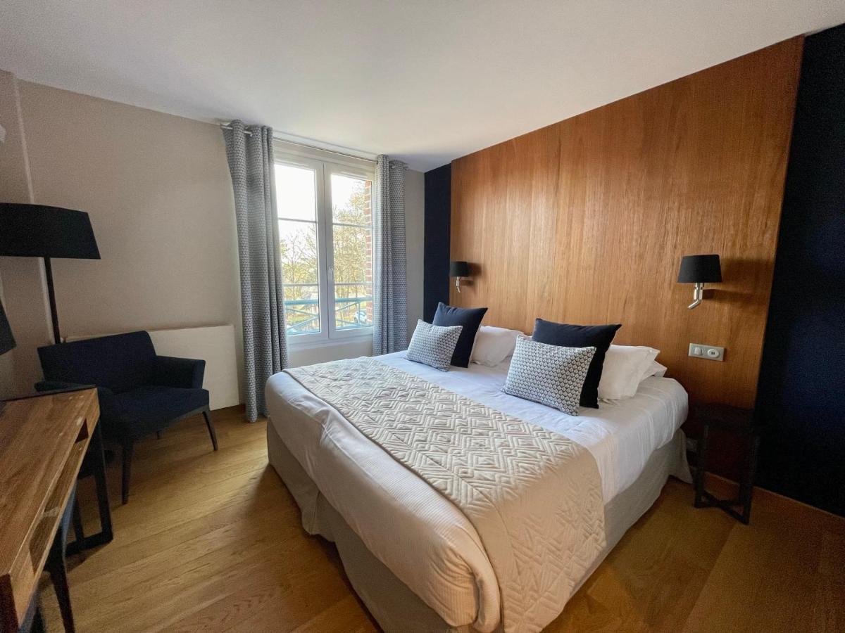Dormy House - Housity