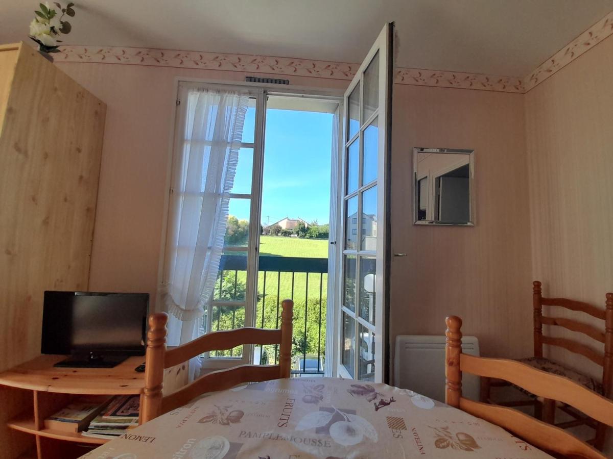Appartement La Roche-Posay, 1 pièce, 4 personnes - FR-1-541-8 - Housity