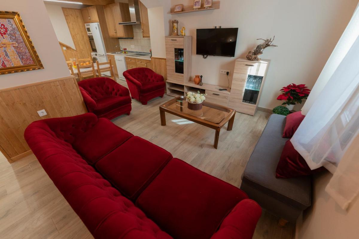 Casa Rural Volcán El Morrón. Villamayor de Cva. - Housity
