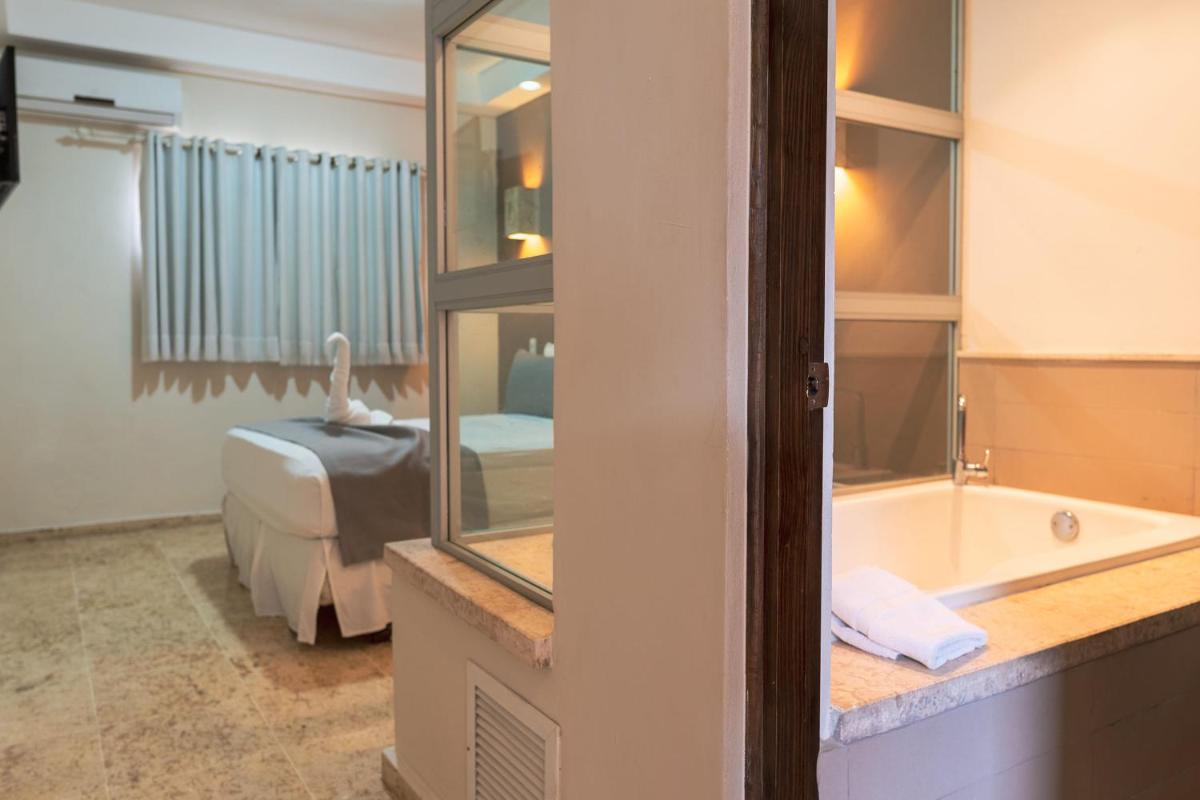 Hotel Silvestre - Housity