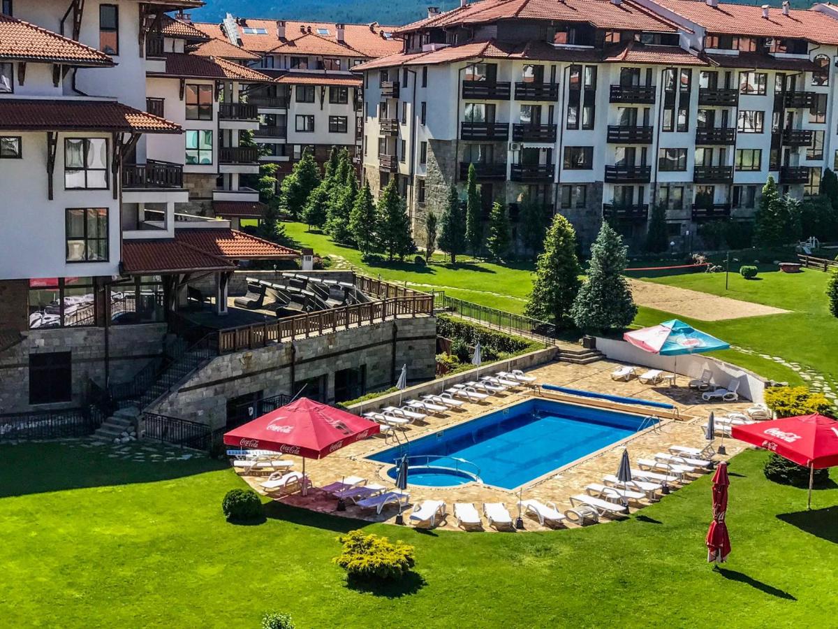 Suitetrails - Bansko Royal Towers Apartments - Gondola View