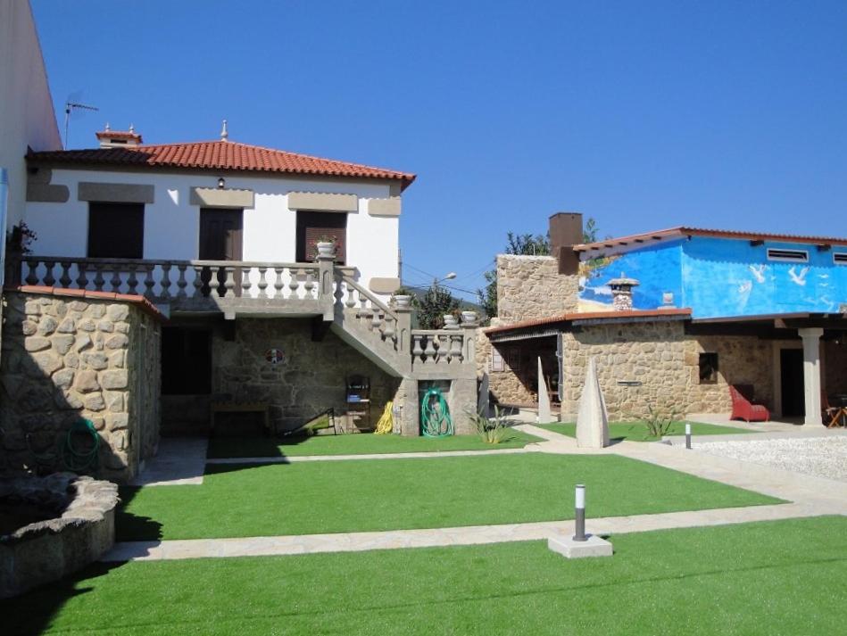 Casa con jardín en Vilagarcía de Arousa - Housity
