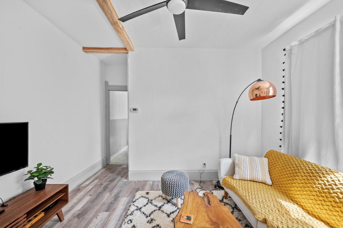Center of Little Italy #2 - Housity