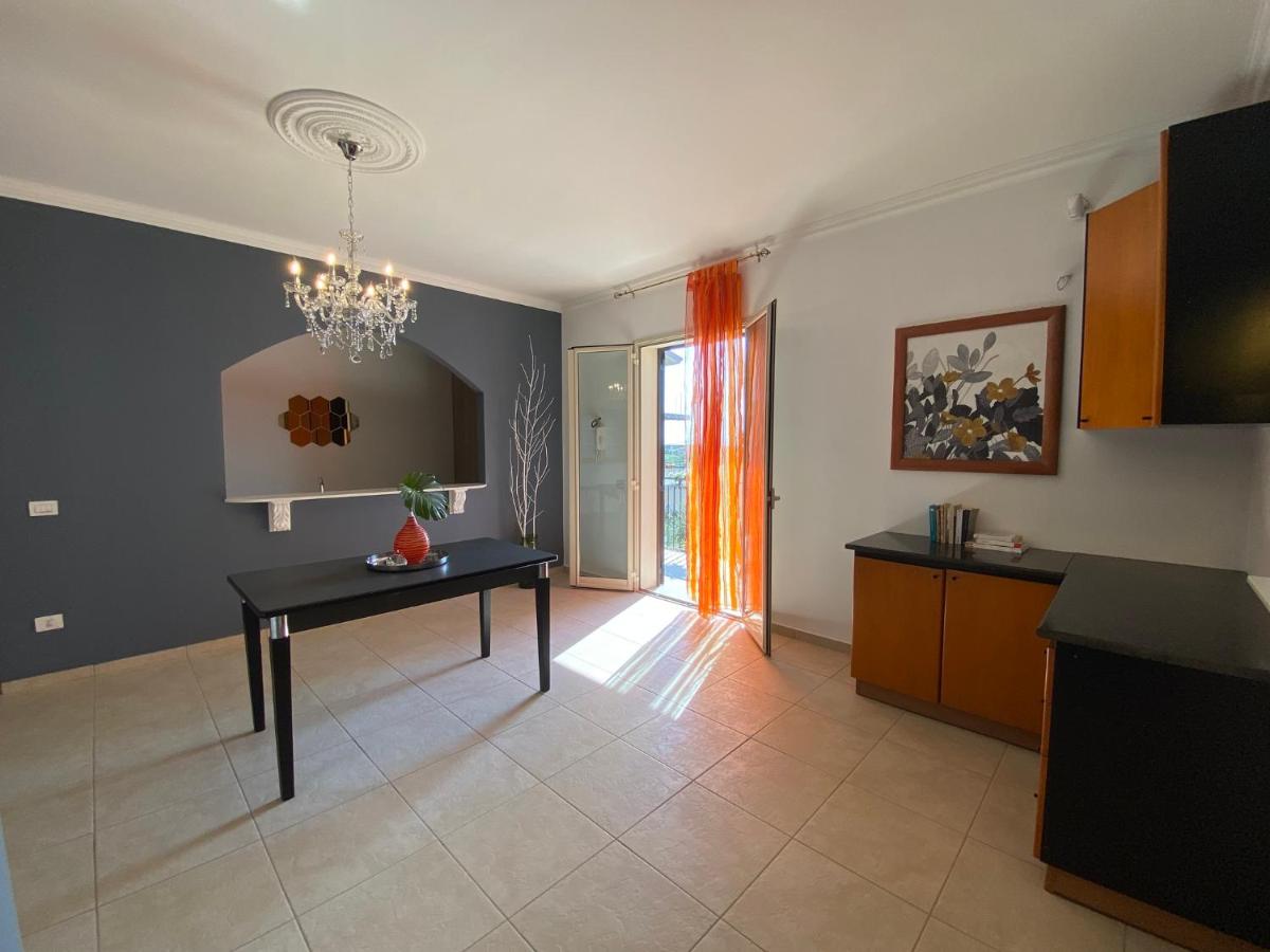 Luxury villa between Catania, Etna and Taormina, 2 min from Etnaland - Housity