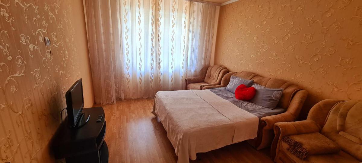 Rainbow Villa parking - Housity