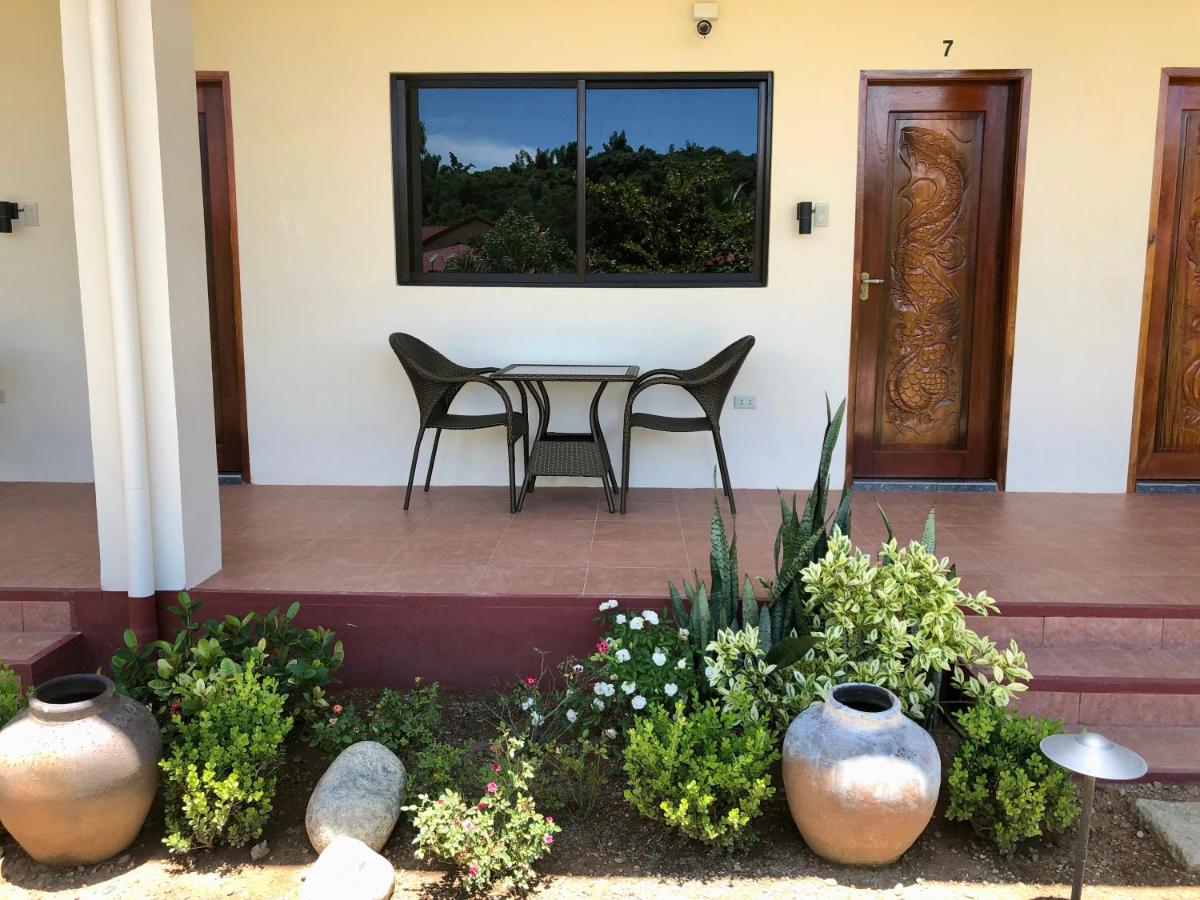 Strutz Art Garden Resort - Housity
