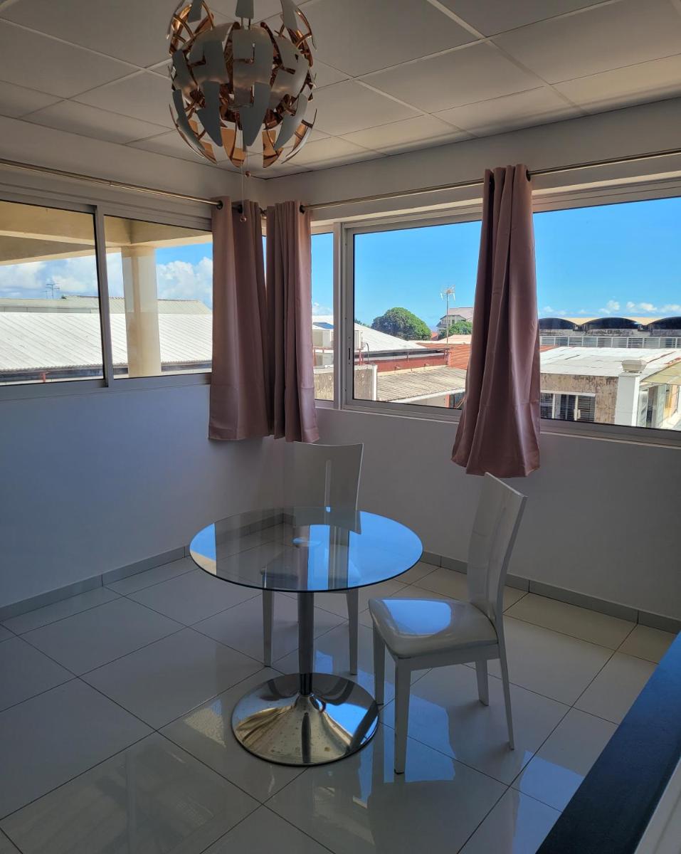 Hello Guyane (8), Suite charme luxury, 5 étoiles - Housity